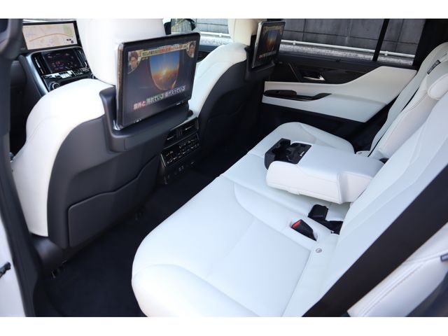 TOYOTA LEXUS LX600 2026 Image 31
