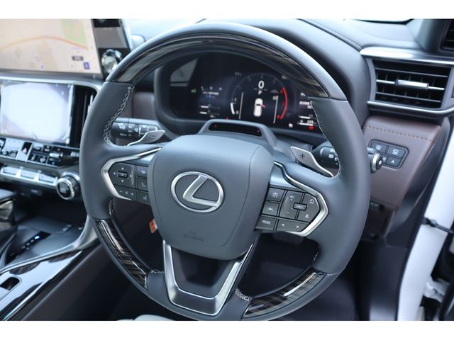 TOYOTA LEXUS LX600 2026 Image 31