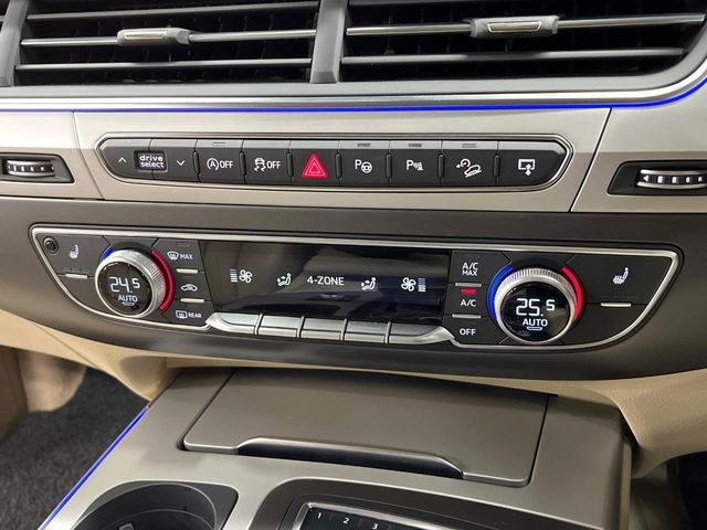 AUDI Q7 2017 Image 31