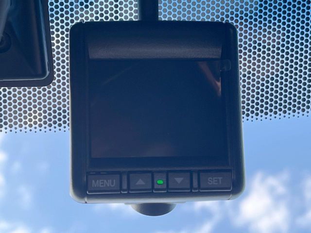 HONDA VEZEL HYBRID 2017 Image 31