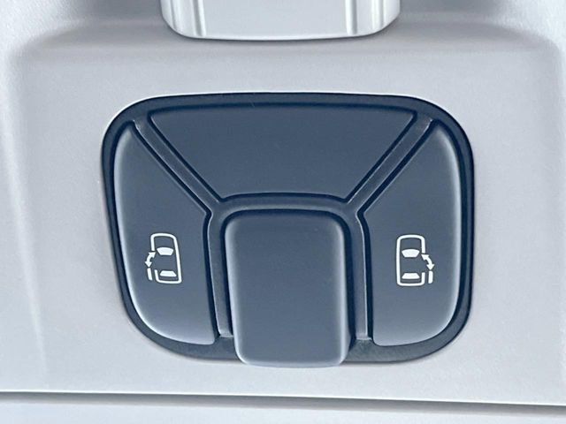 TOYOTA VELLFIRE 2012 Image 31