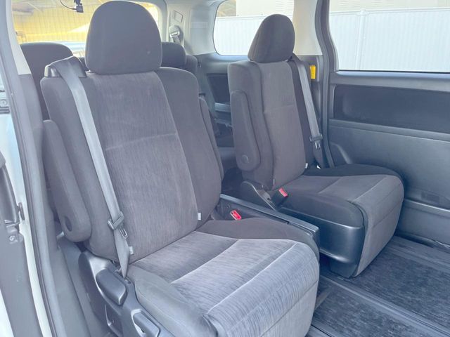 TOYOTA VELLFIRE 2012 Image 31