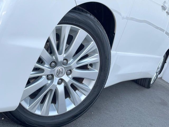 TOYOTA VELLFIRE 2012 Image 31