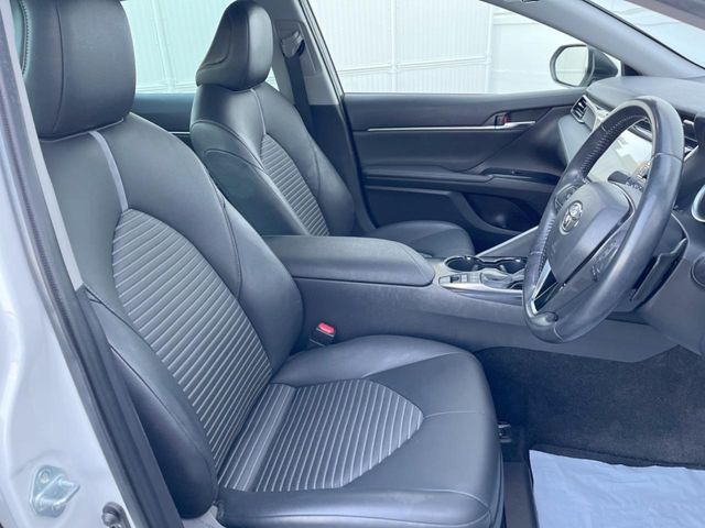 TOYOTA CAMRY HYBRID 2018 Image 31