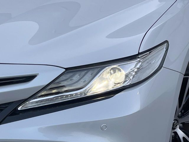 TOYOTA CAMRY HYBRID 2018 Image 31