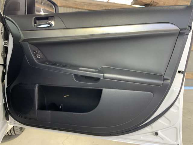 MITSUBISHI GALANT FORTIS 2014 Image 31