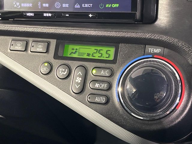 TOYOTA AQUA 2013 Image 31