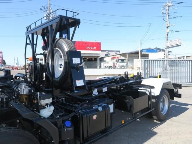 ISUZU FORWARD 2025 Image 31