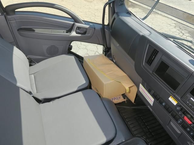 ISUZU FORWARD 2025 Image 31