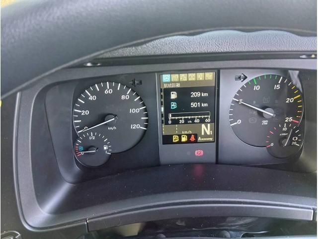 MITSUBISHI FUSOU SUPER GREAT 2025 Image 31