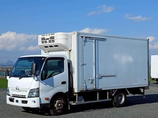 HINO DUTRO 2019 Image 31