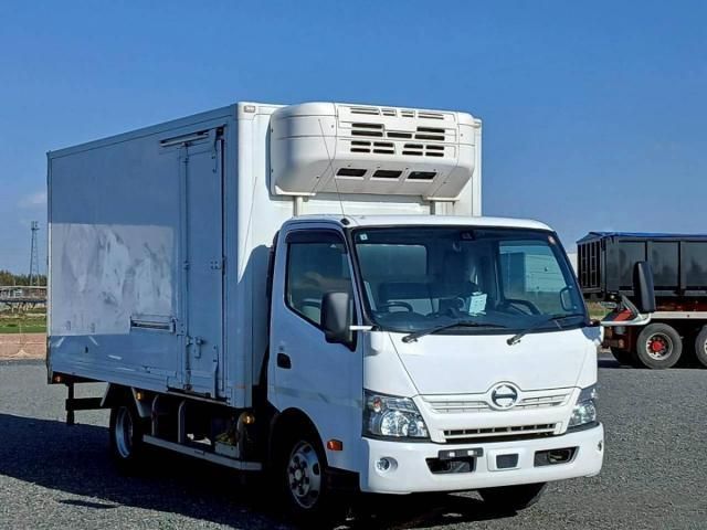 HINO DUTRO 2019 Image 31
