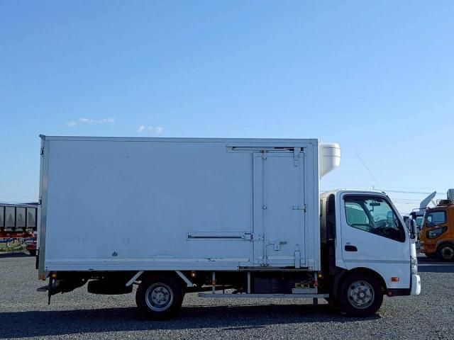 HINO DUTRO 2019 Image 31