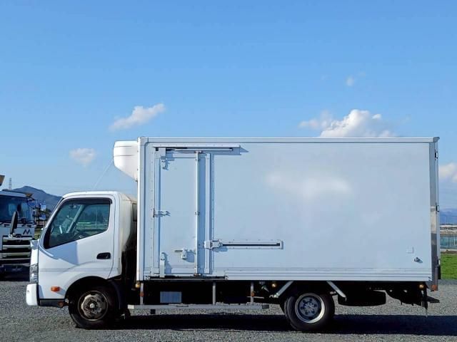 HINO DUTRO 2019 Image 31