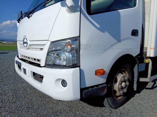 HINO DUTRO 2019 Image 31