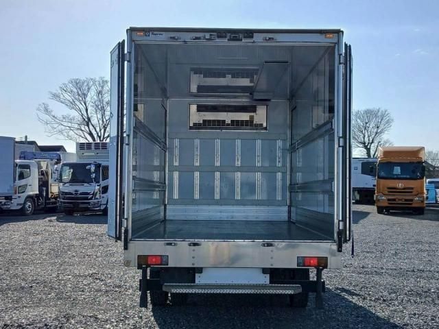 HINO DUTRO 2019 Image 31