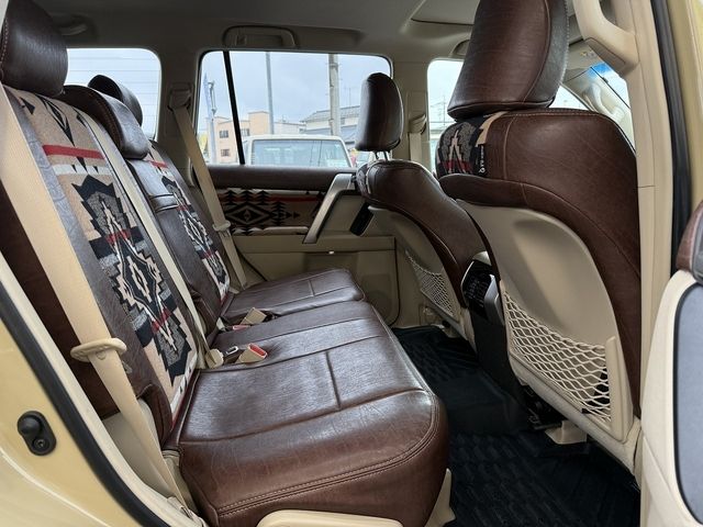 TOYOTA LANDCRUISER PRADO 2018 Image 31