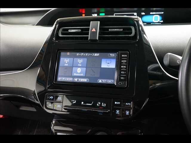 TOYOTA PRIUS 2016 Image 31