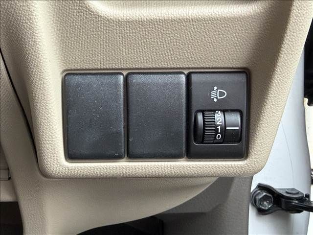 SUZUKI ALTO 2013 Image 31