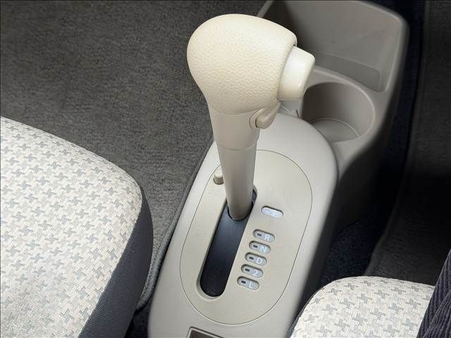 SUZUKI ALTO 2013 Image 31