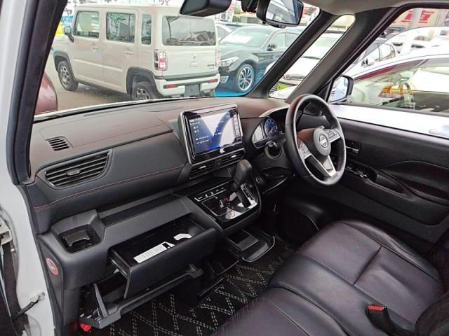 NISSAN ROOX 2024 Image 31