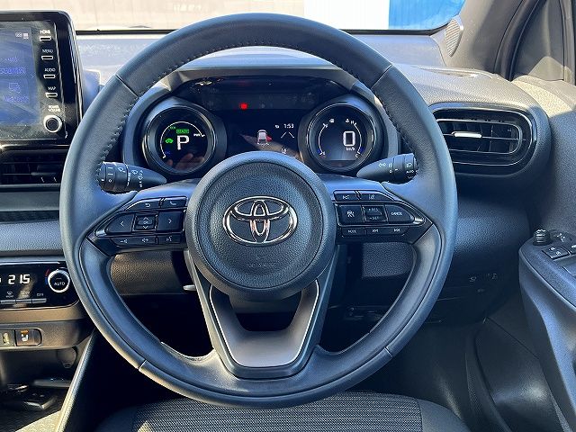 TOYOTA YARIS HYBRID 2022 Image 31