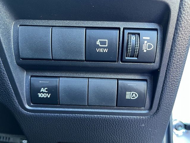 TOYOTA YARIS HYBRID 2022 Image 31