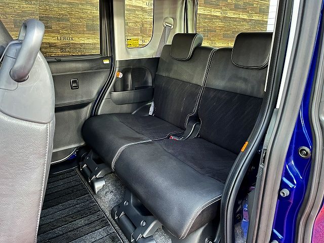 DAIHATSU TANTO CUSTOM 2017 Image 31