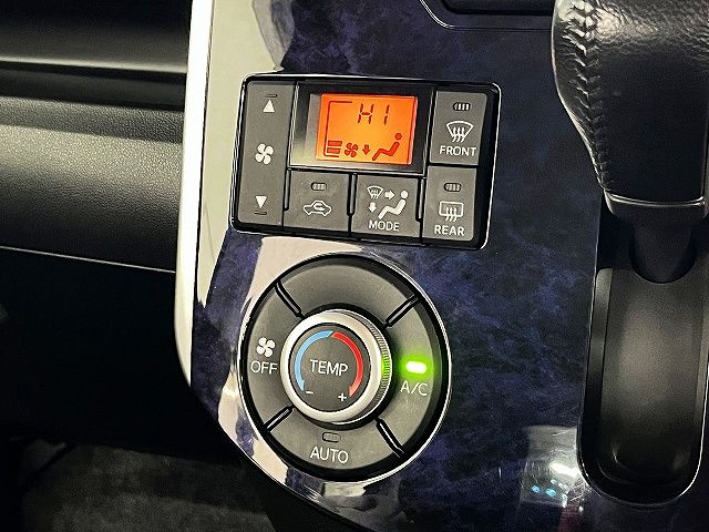 DAIHATSU TANTO CUSTOM 2017 Image 31