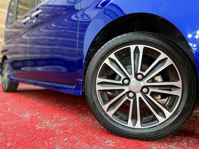 DAIHATSU TANTO CUSTOM 2017 Image 31