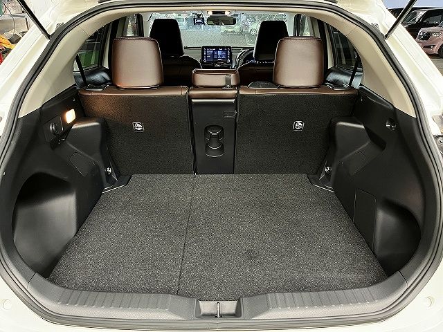 TOYOTA YARIS CROSS HYBRID 2022 Image 31