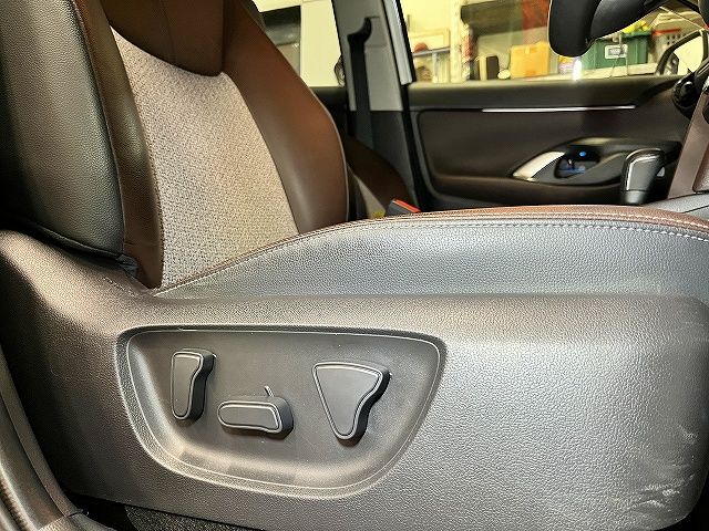 TOYOTA YARIS CROSS HYBRID 2022 Image 31