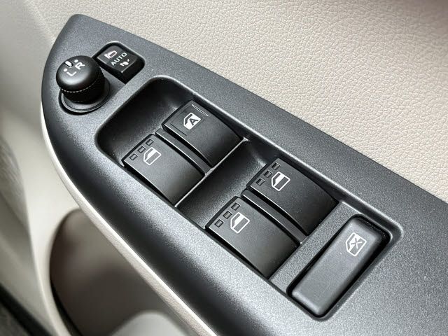 TOYOTA PASSO 2016 Image 31