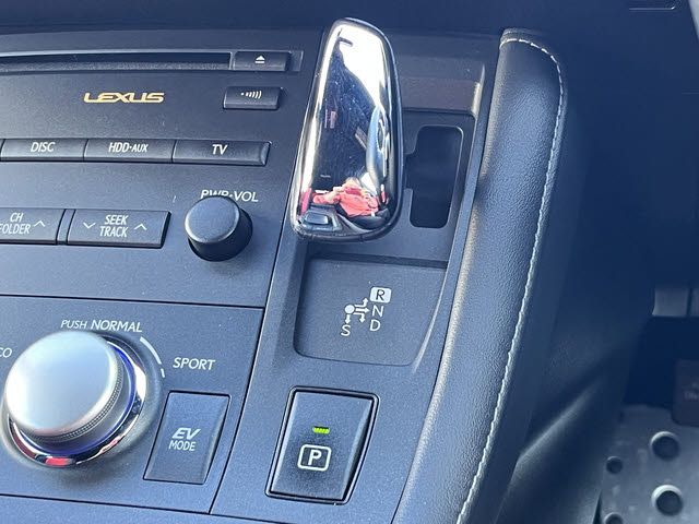 TOYOTA LEXUS CT200H 2012 Image 31