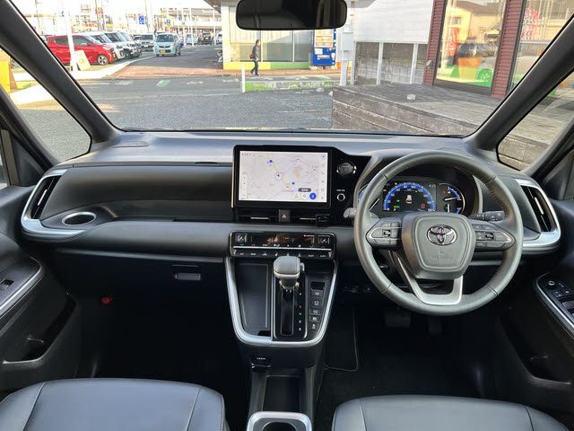 TOYOTA NOAH HYBRID 2025 Image 31