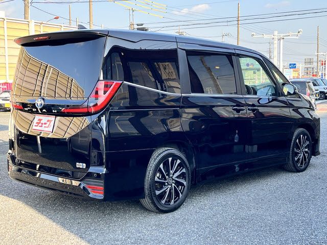 TOYOTA NOAH HYBRID 2025 Image 31