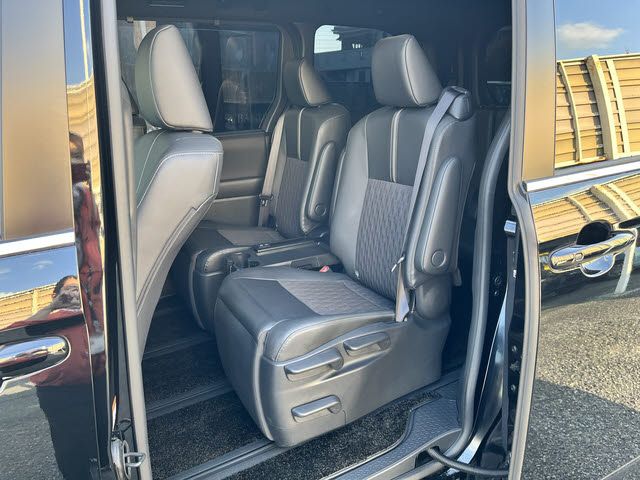 TOYOTA NOAH HYBRID 2025 Image 31