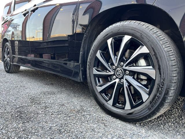 TOYOTA NOAH HYBRID 2025 Image 31