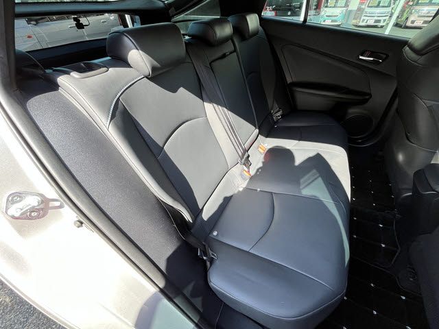 TOYOTA PRIUS 2019 Image 31