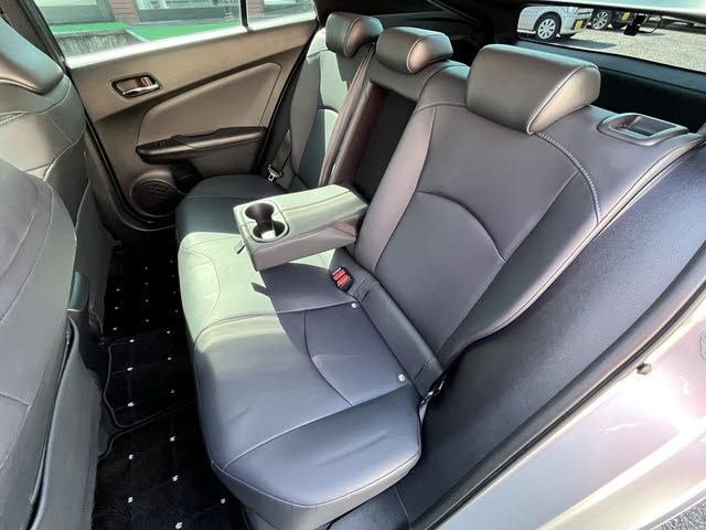 TOYOTA PRIUS 2019 Image 31