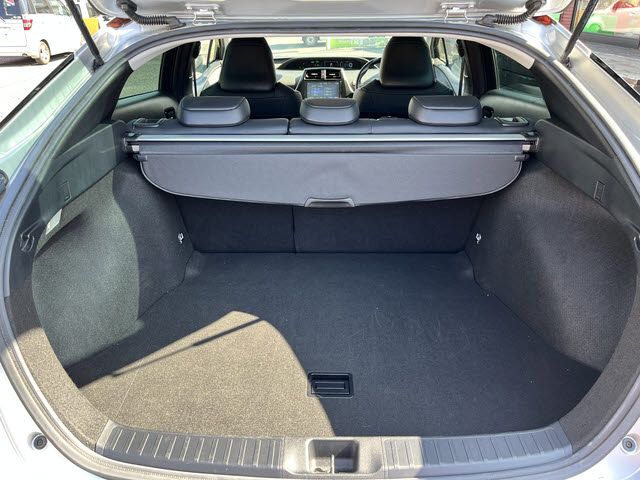 TOYOTA PRIUS 2019 Image 31