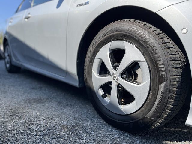 TOYOTA PRIUS 2019 Image 31