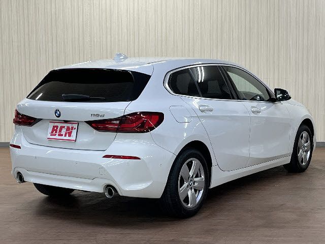 BMW 1SERIES 2021 Image 31