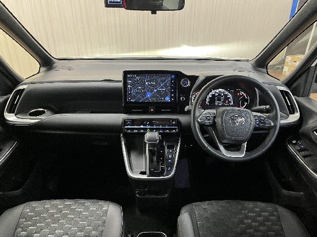 TOYOTA VOXY 2023 Image 31