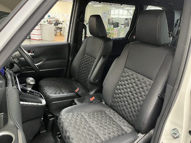 TOYOTA VOXY 2023 Image 31