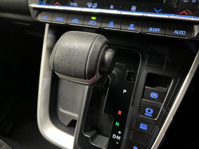 TOYOTA VOXY 2023 Image 31