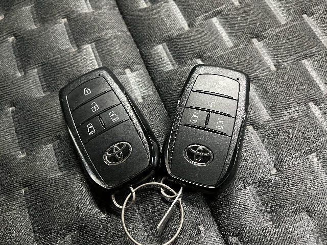 TOYOTA VOXY 2023 Image 31