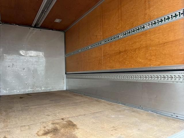 ISUZU ELF 2014 Image 31