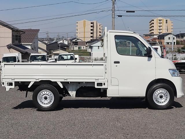 MAZDA BONGO TRUCK 2WD 2023 Image 31