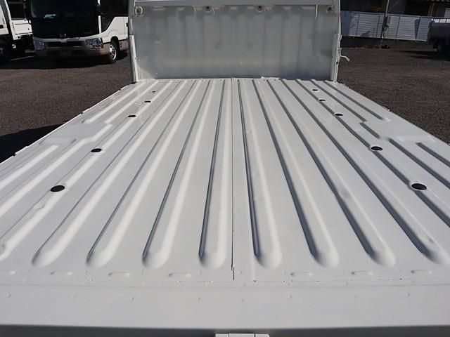 MAZDA BONGO TRUCK 2WD 2023 Image 31